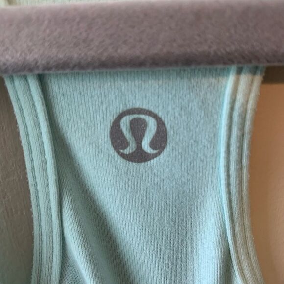 Lululemon Aqua  Racerback Tank Top size 4 approximate - Picture 7 of 8